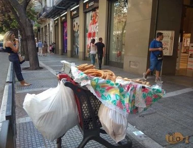 Θεσσαλονίκη: Ο πρώτος πάγκος με κουλούρια χωρίς...πωλητή (φωτό)
